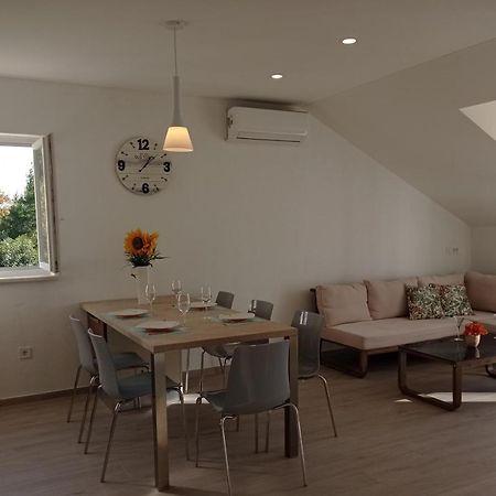 Apartment Lucija With Sea View Дубровник Екстериор снимка
