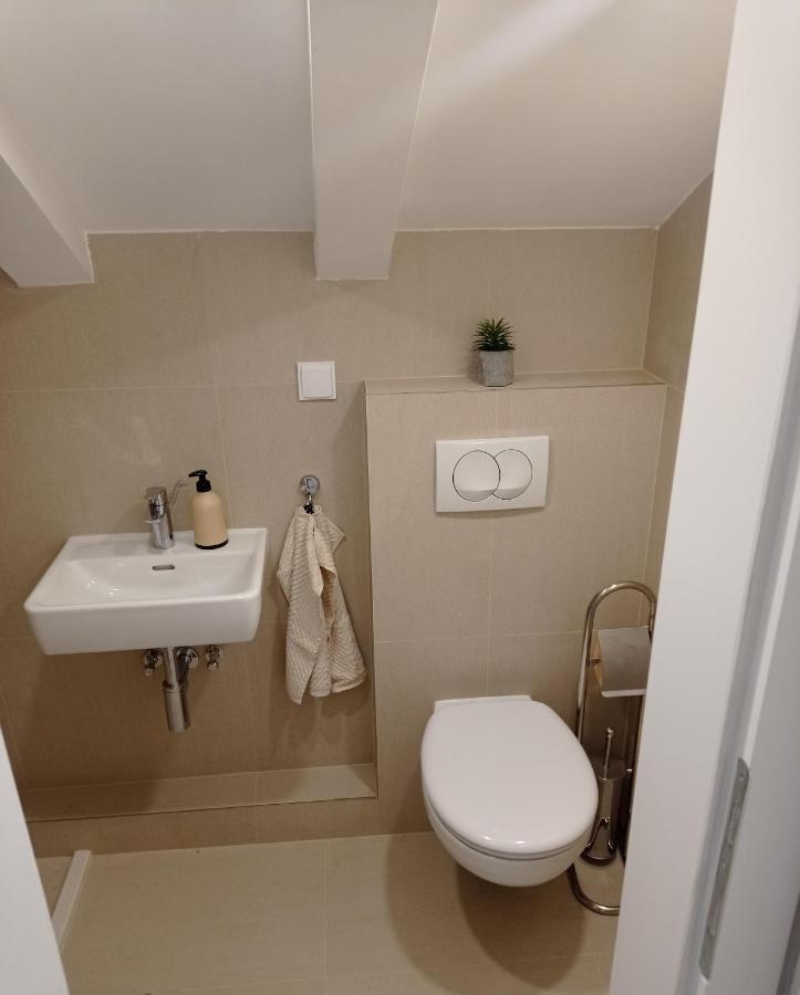 Apartment Lucija With Sea View Дубровник Екстериор снимка