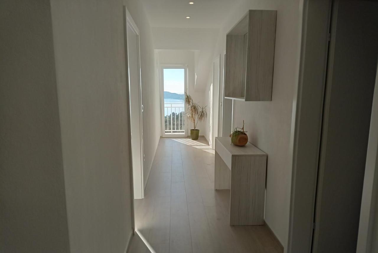 Apartment Lucija With Sea View Дубровник Екстериор снимка